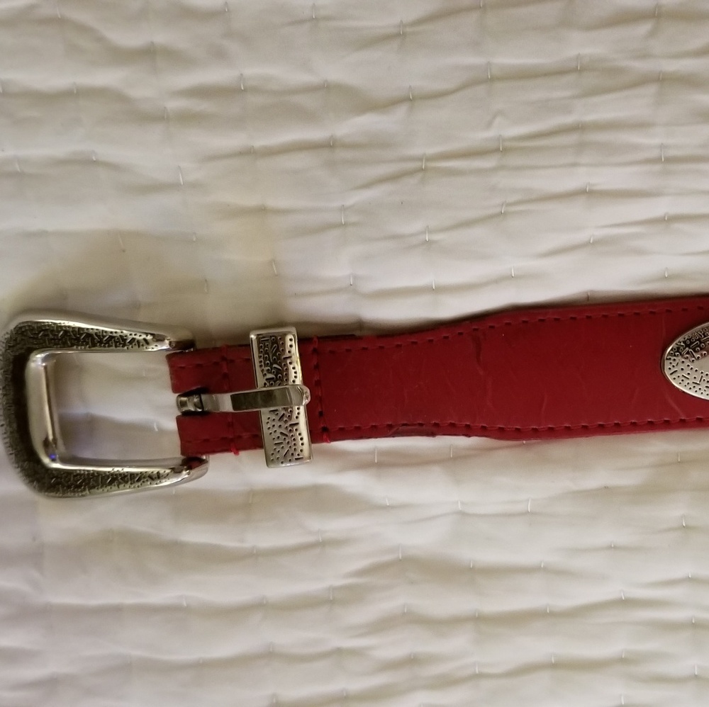 Red/ silver belt Lady Captiva